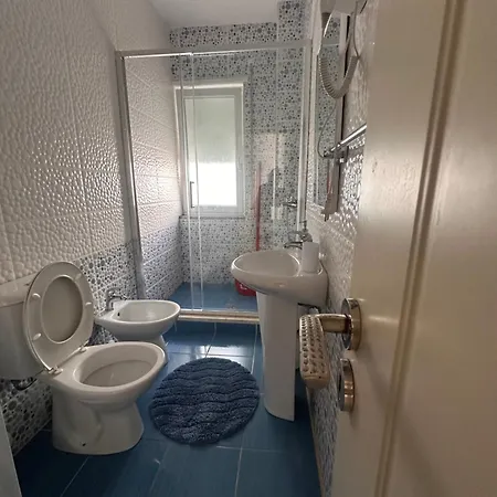 Rej Lejlighed Velipojë